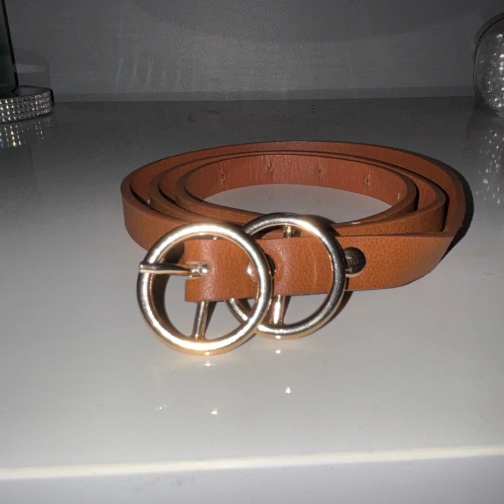 Ardene Brown Leather Belt with Silver Buckle - Picture 1 of 2